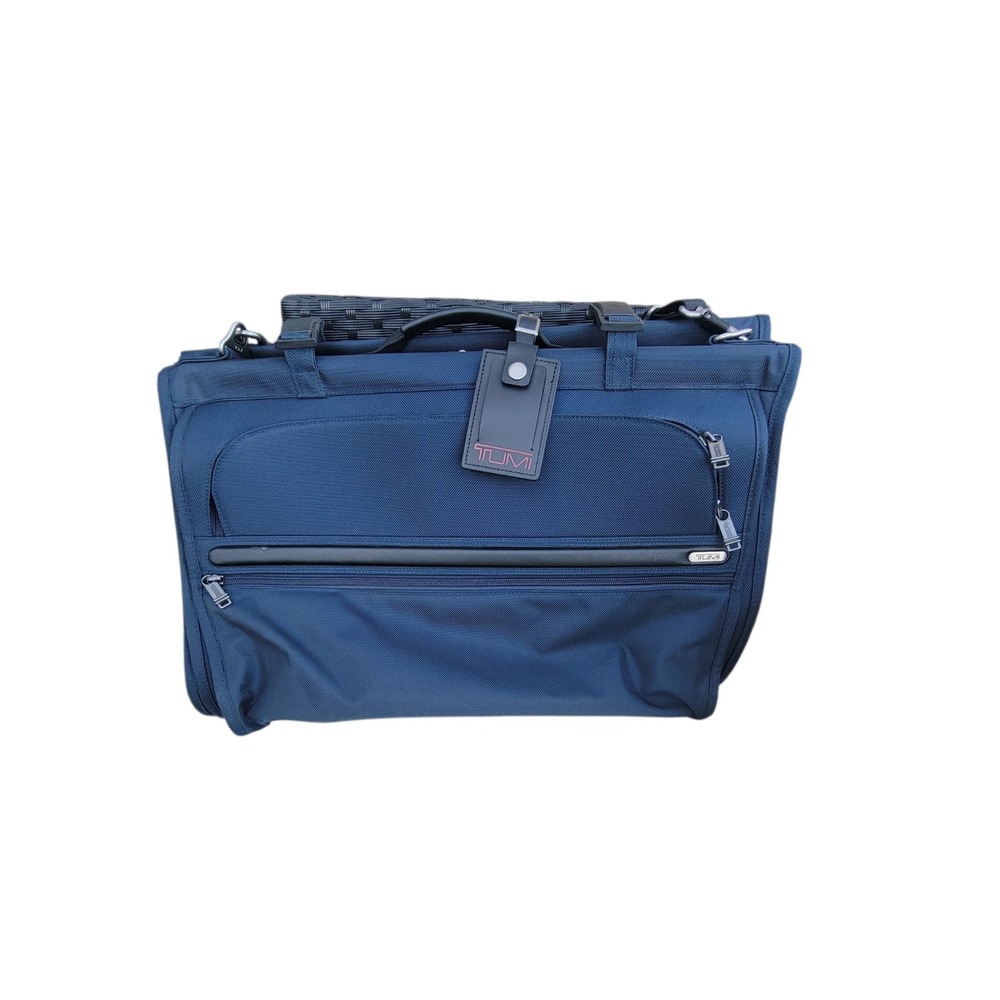 Tumi Alpha Navy Blue Ballistic Nylon Garment Bag 22133NVOP Travel Suit Carrier